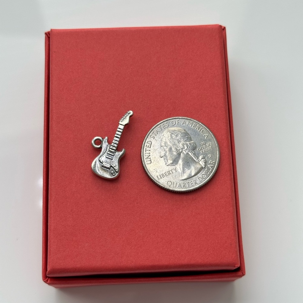 Retired James Avery Electric Guitar Charm Gem